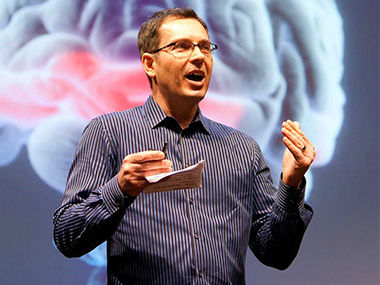 【TED】汤姆武贾克：大脑创造含义的3种方法